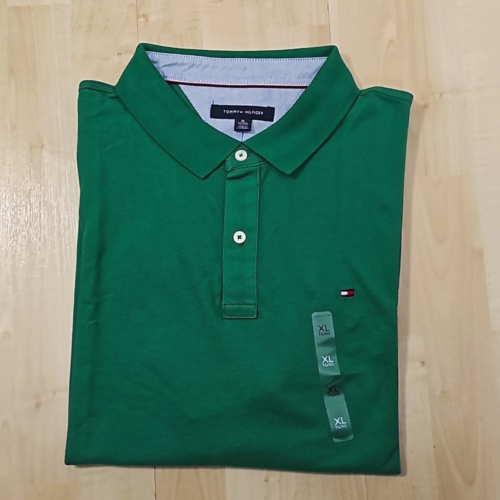 🏡 Moving sale  Price Firm Hilfiger polo XL